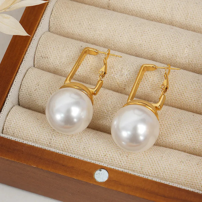 Aretes gotas de Perlas | dorado