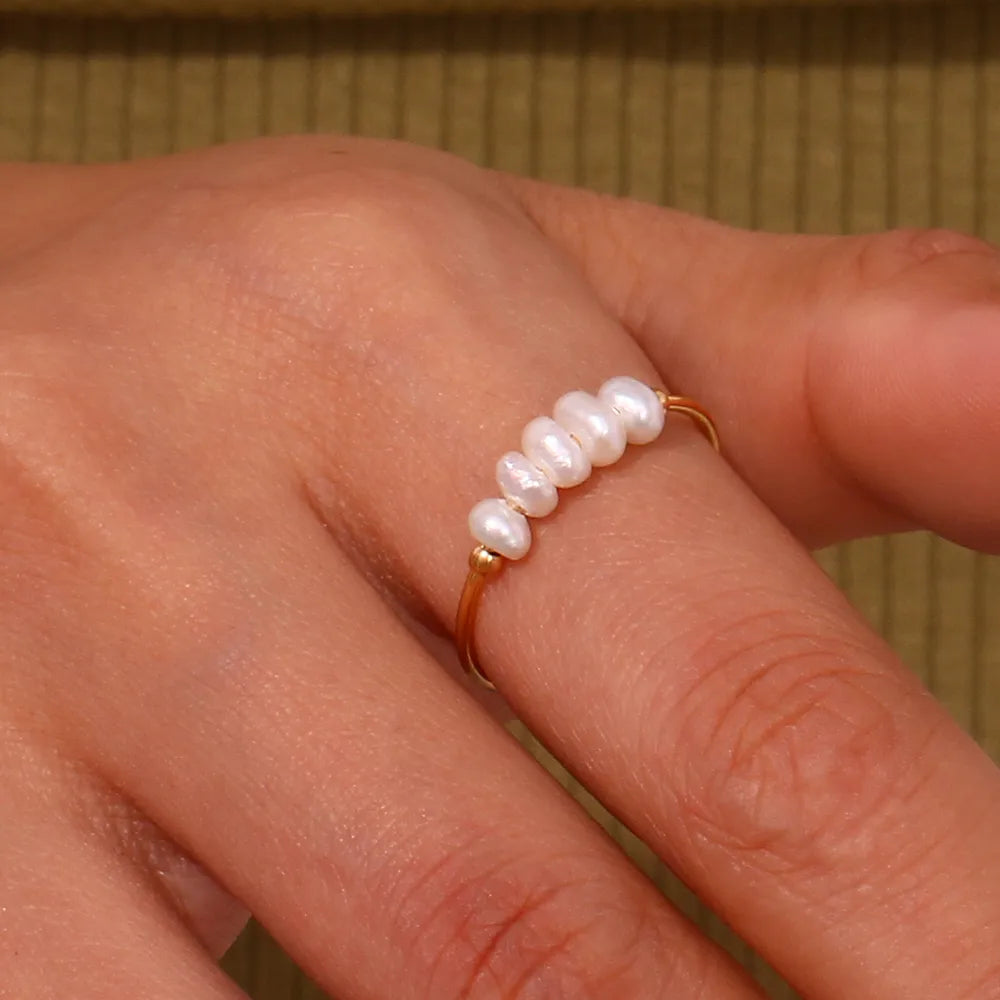 Anillo Luz Serena | dorado con perlitas | size 7 y 8