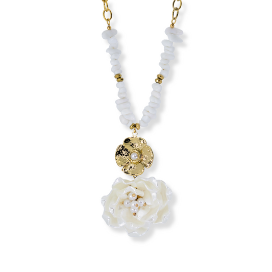 Shell flower necklace | gold
