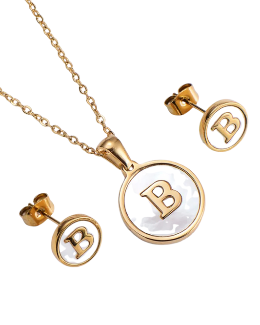 Set Cadena y Aretes con Inicial | Dorado - Acero Inoxidable