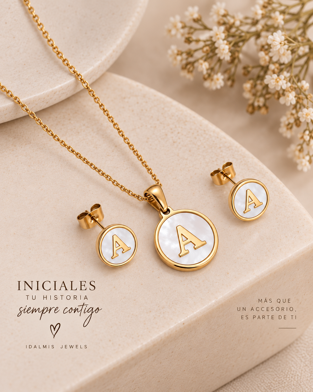 Set Cadena y Aretes con Inicial | Dorado - Acero Inoxidable