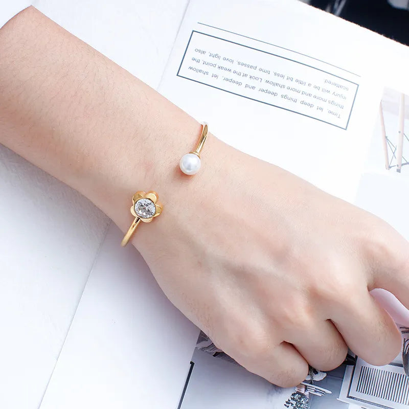 Bangle flor y perla | dorado